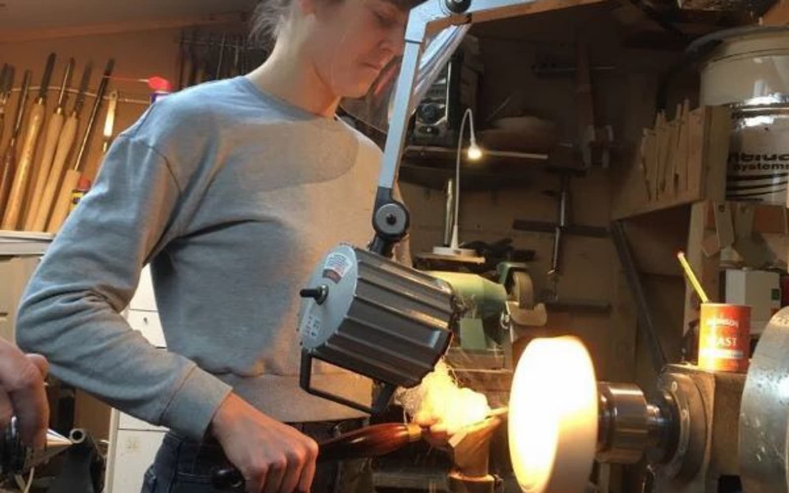 Make a Wooden Bowl: a one-to-one woodturning class, photographed by Terry Vaughan Woodturning