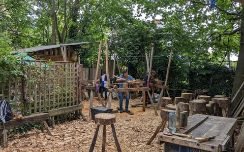 Private booking day course, improve your green woodworking skills, photographed by London Green Wood