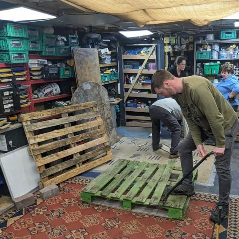 Transform Pallets Into Treasures: A 2 Day Course, photographed by Black Paw
