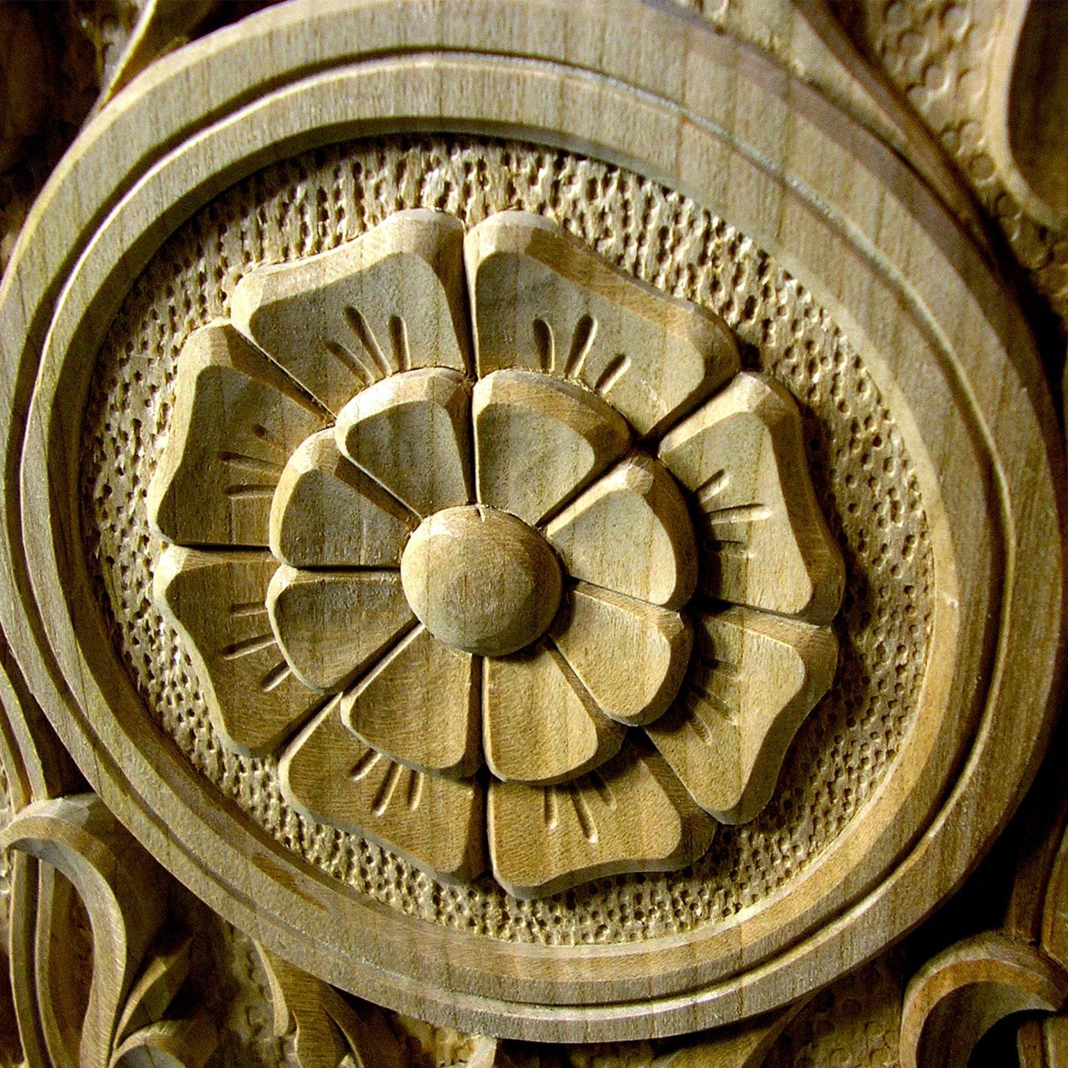Woodcarving Full Introduction Course, photographed by Woodcarving Art