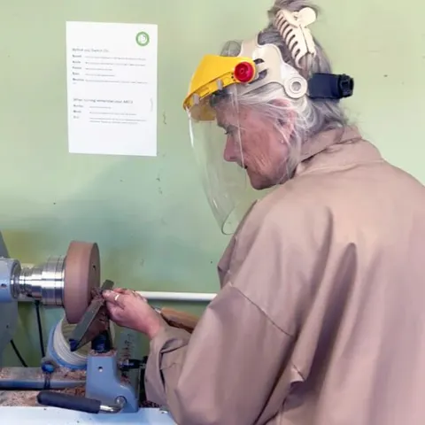 Woodturning Workshop for Beginners, photographed by Love Heartwood WoodTurning School