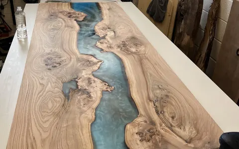 Epoxy Resin River Dining Table Workshop, photographed by The Rivershop