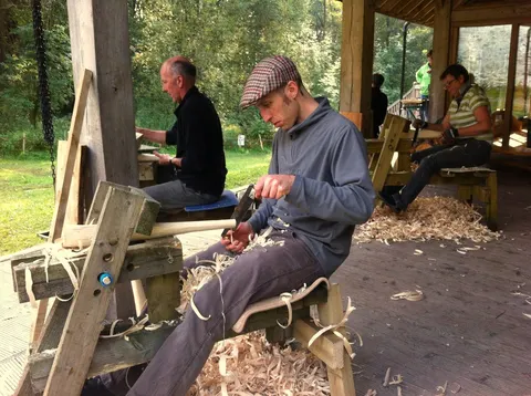Make your own Shave Horse, photographed by Woodmatters