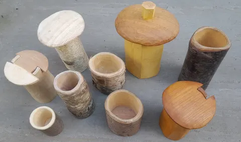 Scandinavian Shrink Pot Carving, photographed by Woodmatters